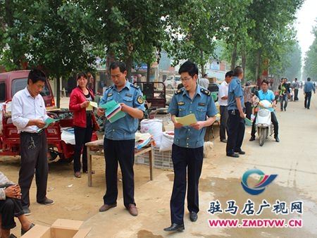 正陽：確?！叭摹鞭r(nóng)村公路暢通