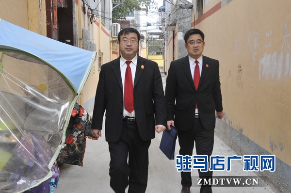 【01】考慮到司法救助申請人梁有勛年老體弱，黃依群院長直接送款上門.jpg