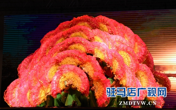 正陽(yáng)：豐收樂起來 農(nóng)民舞起來