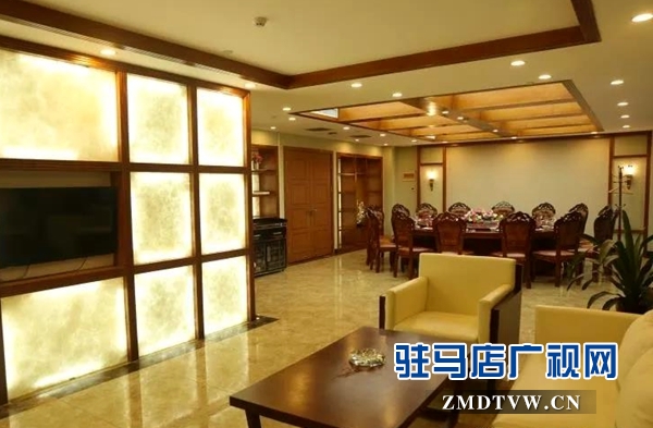 到天盛酒店過大年，游泳館門票、古裝全家福免費送啦！