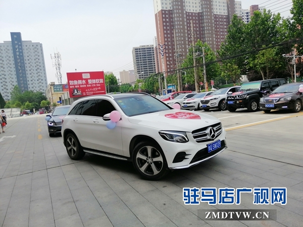 愛心企業(yè)啟動愛心送考活動