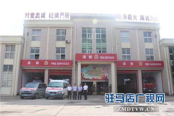 “八一”建軍節(jié)河南朗陵酒業(yè)領(lǐng)導(dǎo)一行走進(jìn)駐確部隊慰問