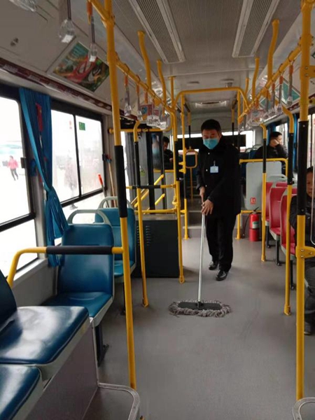 疫情防控：駐馬店公交車(chē)日消毒兩次，駕駛員佩戴口罩