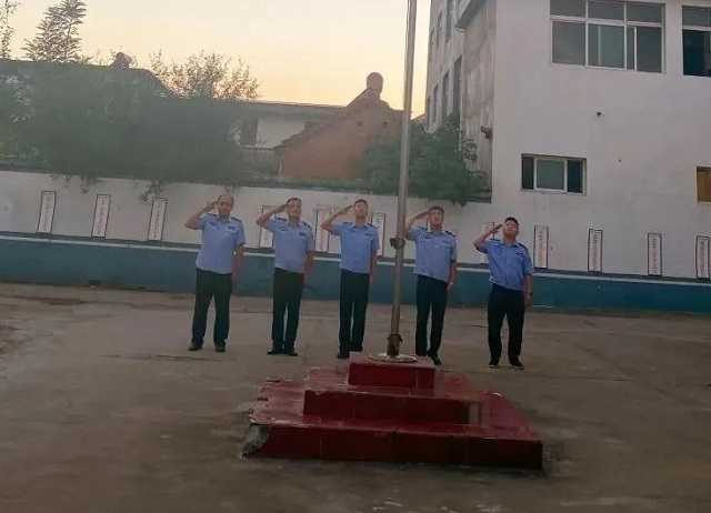 【我為祖國站崗】向祖國敬禮︱平輿公安祝福偉大祖國繁榮昌盛、國泰民安！