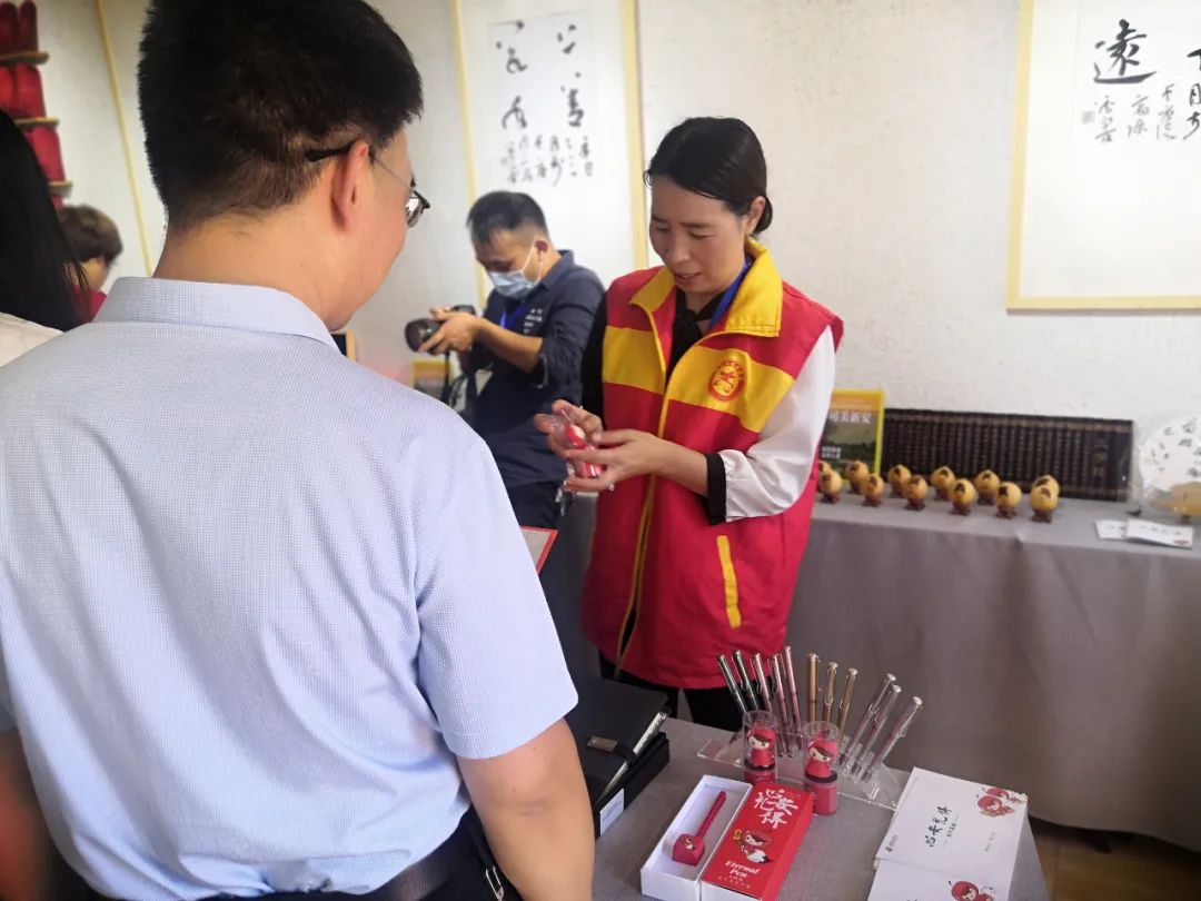 2021年中國農(nóng)民豐收節(jié)洛陽市慶?；顒釉谛掳才e行