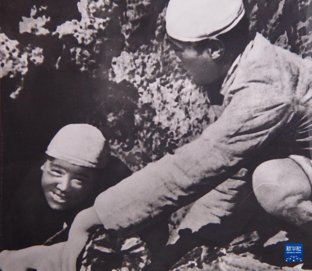 奮斗百年路 啟航新征程·中國共產(chǎn)黨人的精神譜系丨為了人民 服務人民——張思德精神述評