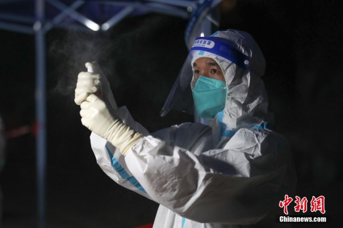 中國官方解讀優(yōu)化新冠肺炎疫情防控措施出臺(tái)背景