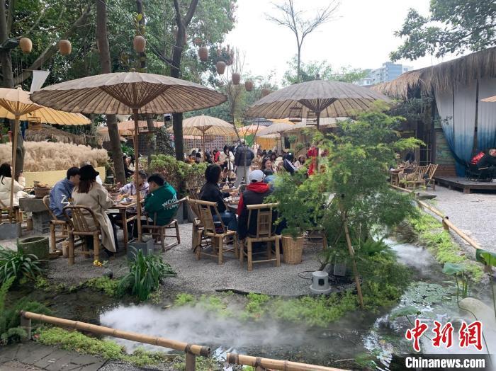 紅泥小火爐，小心會(huì)中毒：“圍爐煮茶”有風(fēng)險(xiǎn)
