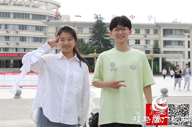 高考結(jié)束了！看泌陽考點(diǎn)這些溫暖瞬間