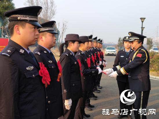 駐馬店市公安局高新區(qū)分局舉行第四個(gè)警察節(jié)慶?；顒?dòng)
