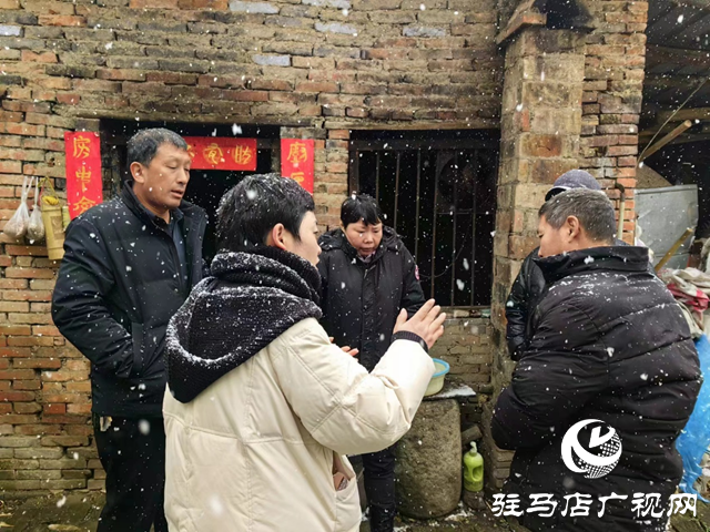 駐村第一書(shū)記王艷芳：為?服務(wù)受表?yè)P(yáng)