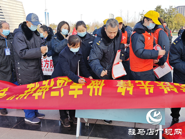 駐馬店車務(wù)段：黨團(tuán)員突擊隊溫暖春運旅客回家路