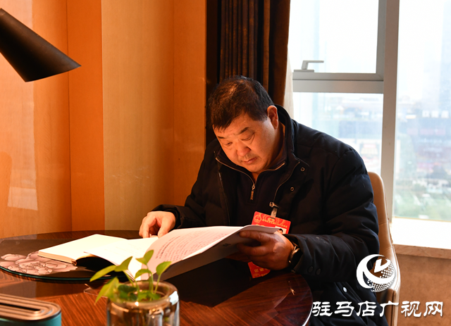 傳民意 話期待！駐馬店市人大代表向大會(huì)報(bào)到