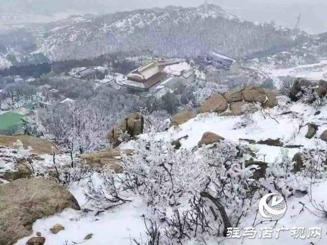美呆了！羅漢山開(kāi)啟雪凇、霧凇雙景齊現(xiàn)模式