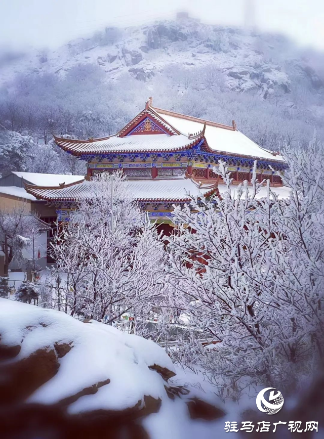 美呆了！羅漢山開(kāi)啟雪凇、霧凇雙景齊現(xiàn)模式