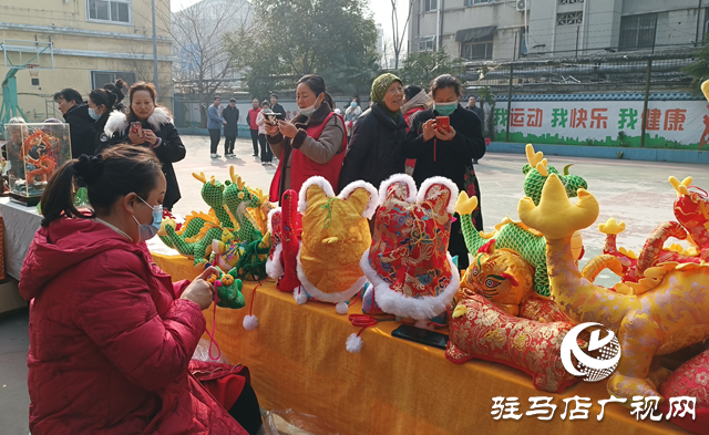 民俗文化進(jìn)社區(qū) 女同胞沉浸式體驗非遺魅力
