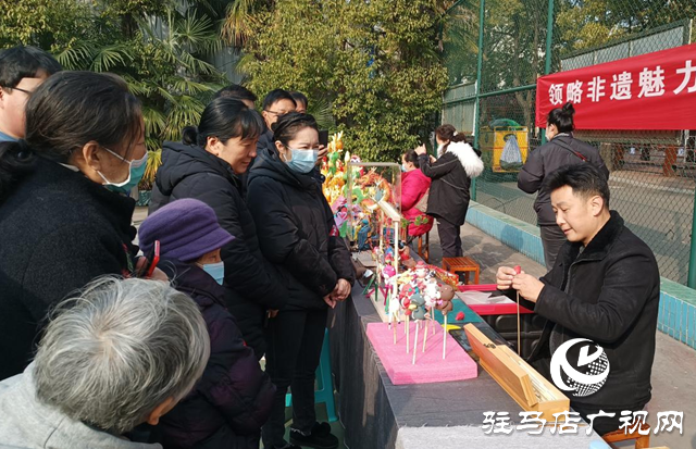 民俗文化進(jìn)社區(qū) 女同胞沉浸式體驗非遺魅力