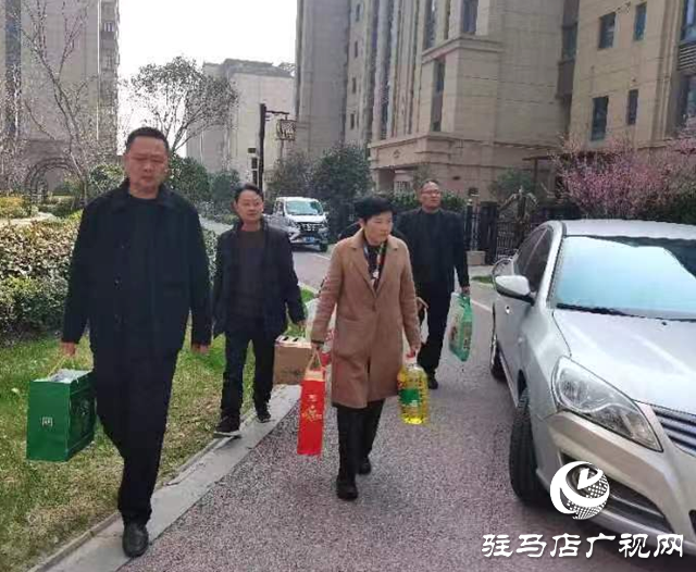 駐馬店經(jīng)濟開發(fā)區(qū)關王廟鄉(xiāng)：登門送喜報 佳音傳萬家