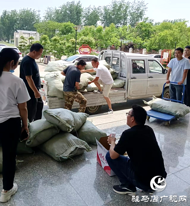 新蔡縣韓集鎮(zhèn)有序發(fā)放良種，助力農(nóng)戶增收