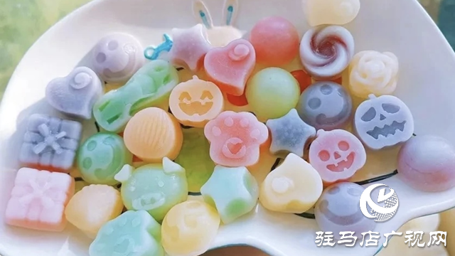 缺少配料表，衛(wèi)生難保障！小心網(wǎng)紅零食的“甜蜜誘惑”