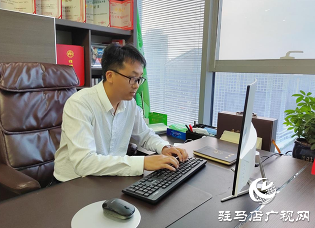 喬新建：努力把“小絲瓜”做成“大產業(yè)”