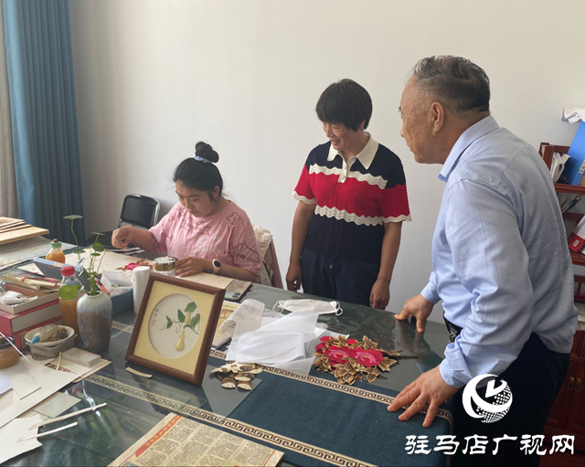 中國(guó)殘聯(lián)副主席張銀良到平輿縣走訪慰問幫扶戶