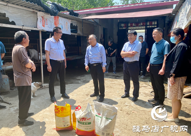 中國(guó)殘聯(lián)副主席張銀良到平輿縣走訪慰問幫扶戶