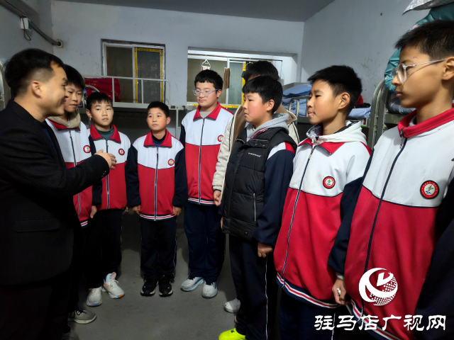 【全市教育工作宣傳采訪(fǎng)之名師風(fēng)采】鮑豪：教育征程上的閃耀之星