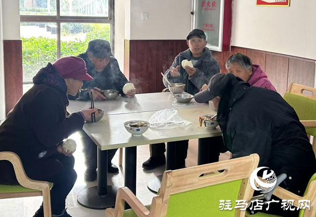 駐馬店市驛城區(qū)香山街道：健全日間照料中心 擦亮“幸福夕陽(yáng)”底色