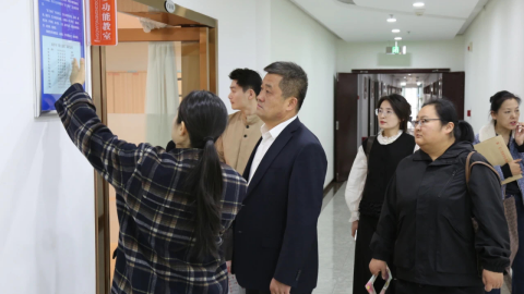 山東滕州市工人文化宮領(lǐng)導(dǎo)一行蒞臨駐馬店工人文化宮觀(guān)摩交流