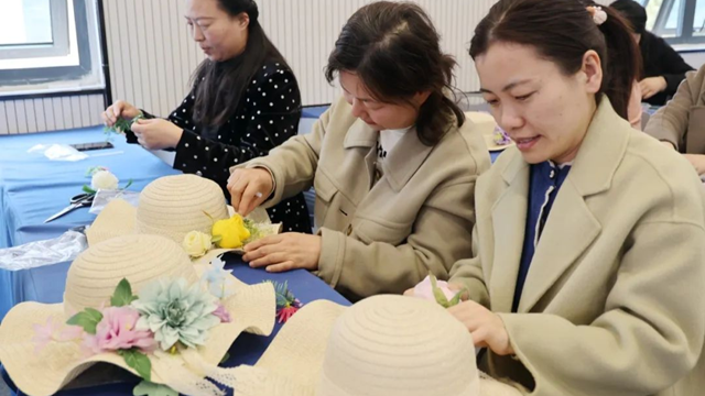 駐馬店市中心醫(yī)院開(kāi)展“跟黨奮進(jìn)新征程，巾幗建功新時(shí)代”繽紛三月系列活動(dòng)