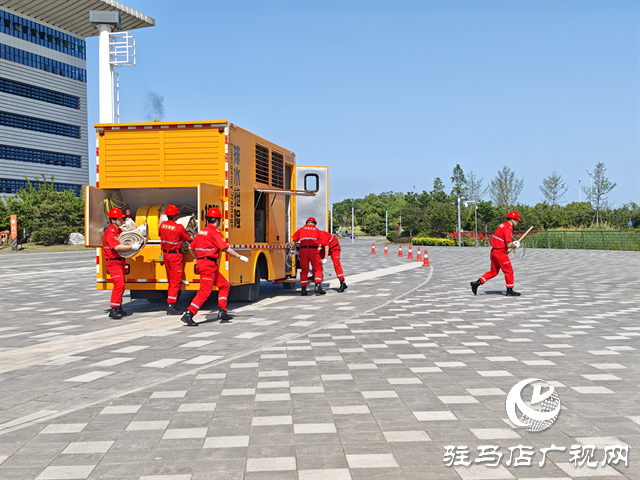  開發(fā)區(qū)城市管理局排水防澇應急演練比武創(chuàng)佳績