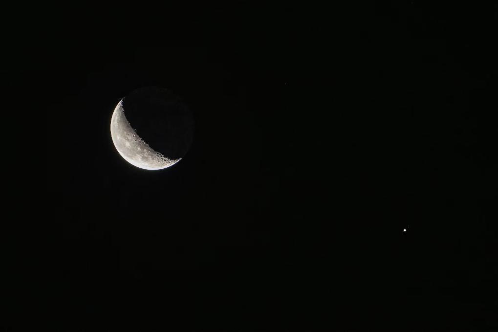 限時(shí)觀測(cè)！28日傍晚木星伴月
