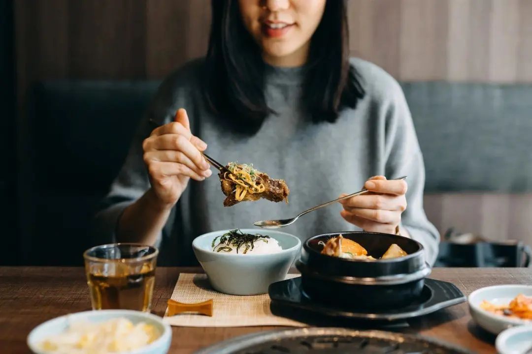 很多病都是“撐”出來(lái)的！想延長(zhǎng)壽命，記得這樣做