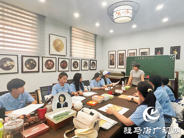 非遺之光，薪火相傳——駐馬店幼專學前教育學院暑期“三下鄉(xiāng)”社會實踐活動紀實