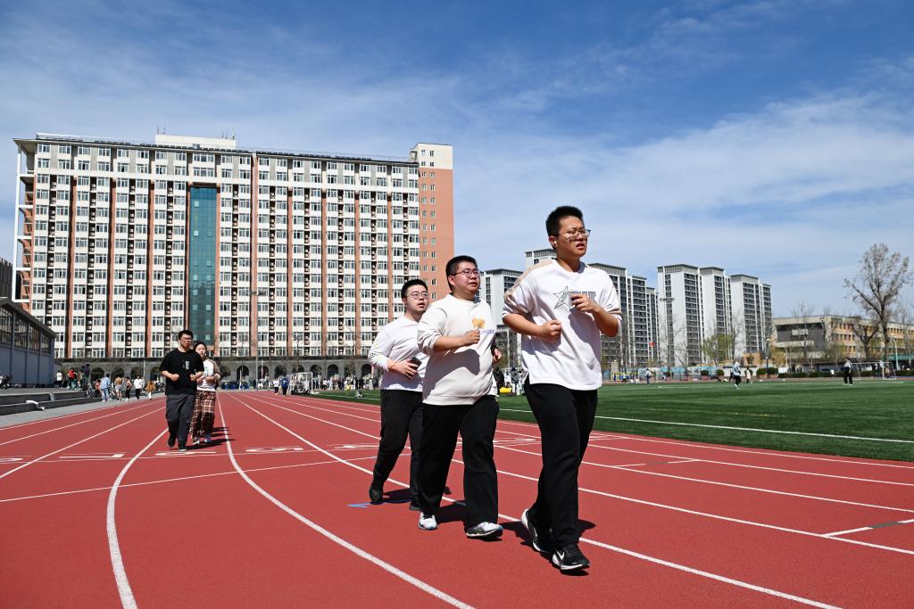 追光丨準(zhǔn)考證別扔！小心損失“一個(gè)億”