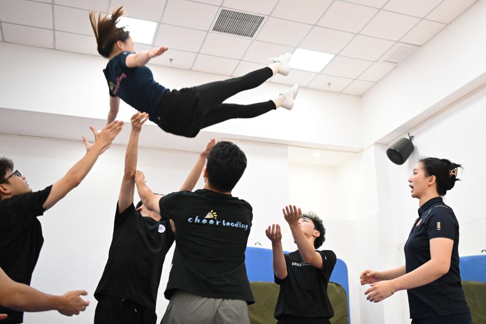 追光丨準(zhǔn)考證別扔！小心損失“一個(gè)億”