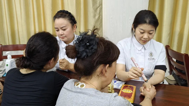 健康天中行，大醫(yī)獻(xiàn)愛心|駐馬店市中醫(yī)院專家走進(jìn)市老干部活動中心開展健康科普和義診活動