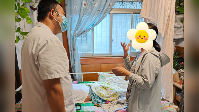  白衣步履叩響健康之門——駐馬店市第二中醫(yī)院上門診療，守護銀齡安康