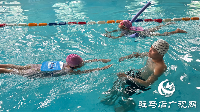 暑期孩子學(xué)游泳火爆！這份選館指南家長(zhǎng)請(qǐng)收好