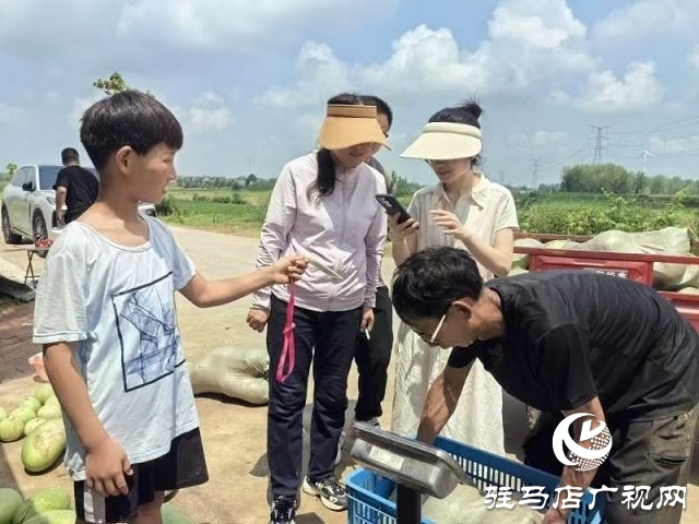 新蔡縣佛閣寺鎮(zhèn)：愛心消費(fèi)解民憂 以購代扶助增收
