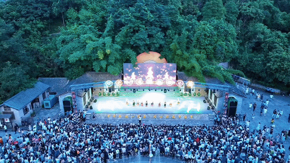 消費場景持續(xù)上新 夜間“黃金4小時”創(chuàng)造暑期經濟新增量