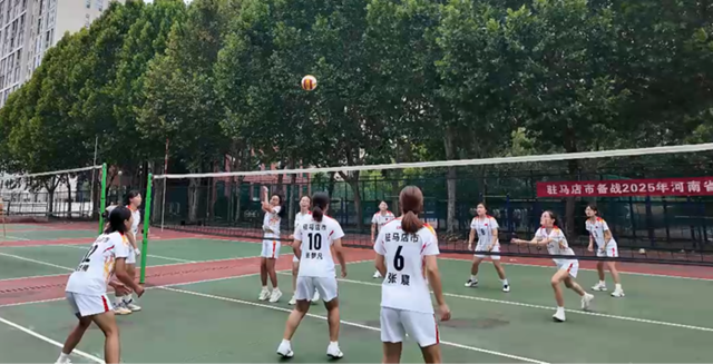 駐馬店市女子排球隊(duì)全力備戰(zhàn)2025年河南省女排城市聯(lián)賽