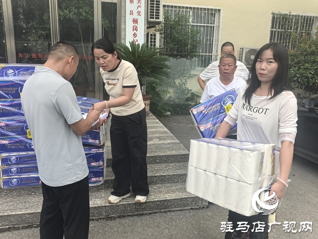  新蔡縣頓崗鄉(xiāng)：致富不忘桑梓情 愛(ài)心捐贈(zèng)暖師心