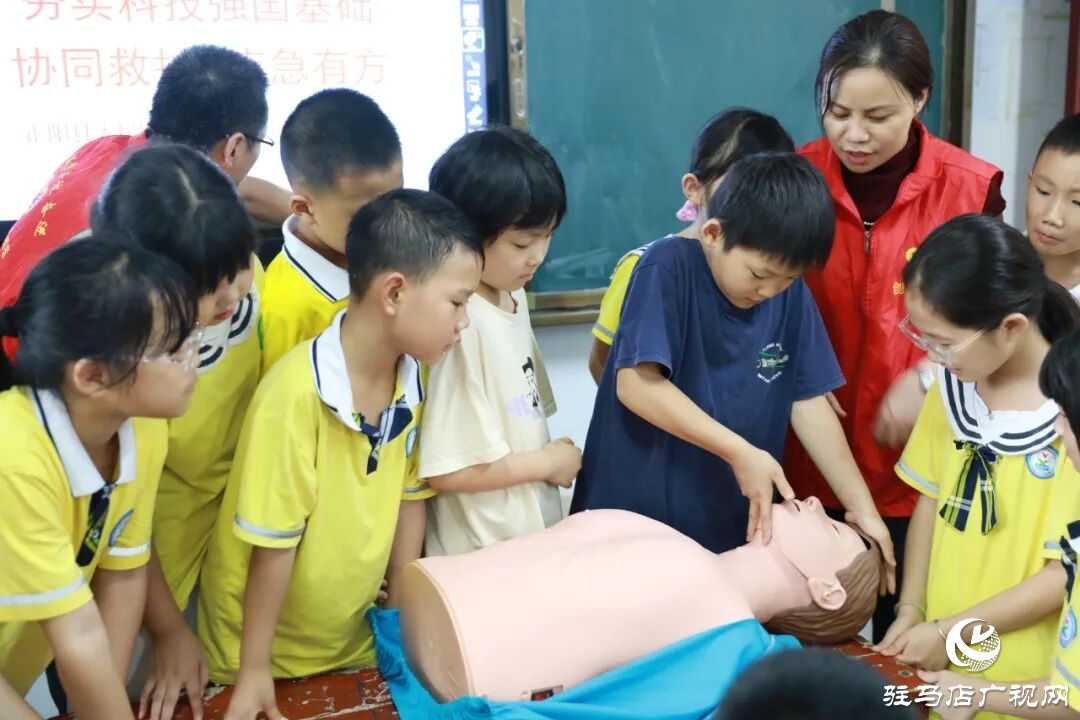 正陽(yáng)縣人民醫(yī)院組織開展世界急救日宣傳活動(dòng)