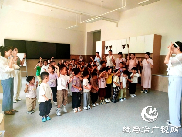 【育見新力量】平輿縣第四幼兒園副園長(zhǎng)張春煥：28年幼教堅(jiān)守 以愛與奉獻(xiàn)點(diǎn)亮童心