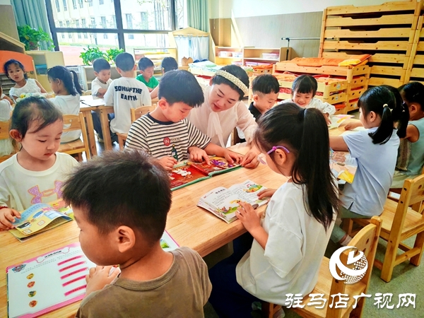 【育見新力量】平輿縣第四幼兒園副園長(zhǎng)張春煥：28年幼教堅(jiān)守 以愛與奉獻(xiàn)點(diǎn)亮童心