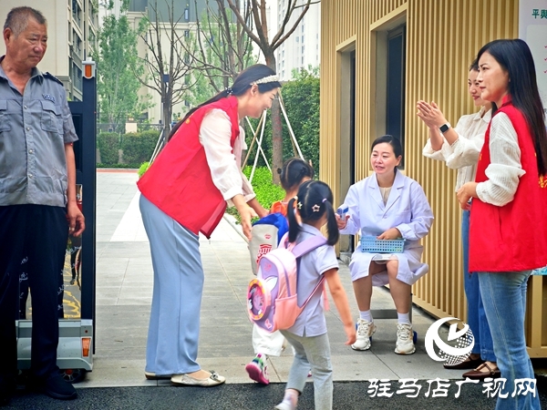 【育見新力量】平輿縣第四幼兒園副園長(zhǎng)張春煥：28年幼教堅(jiān)守 以愛與奉獻(xiàn)點(diǎn)亮童心