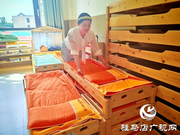 【育見新力量】平輿縣第四幼兒園副園長(zhǎng)張春煥：28年幼教堅(jiān)守 以愛與奉獻(xiàn)點(diǎn)亮童心