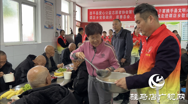 溫情餃子宴 愛(ài)暖老人心